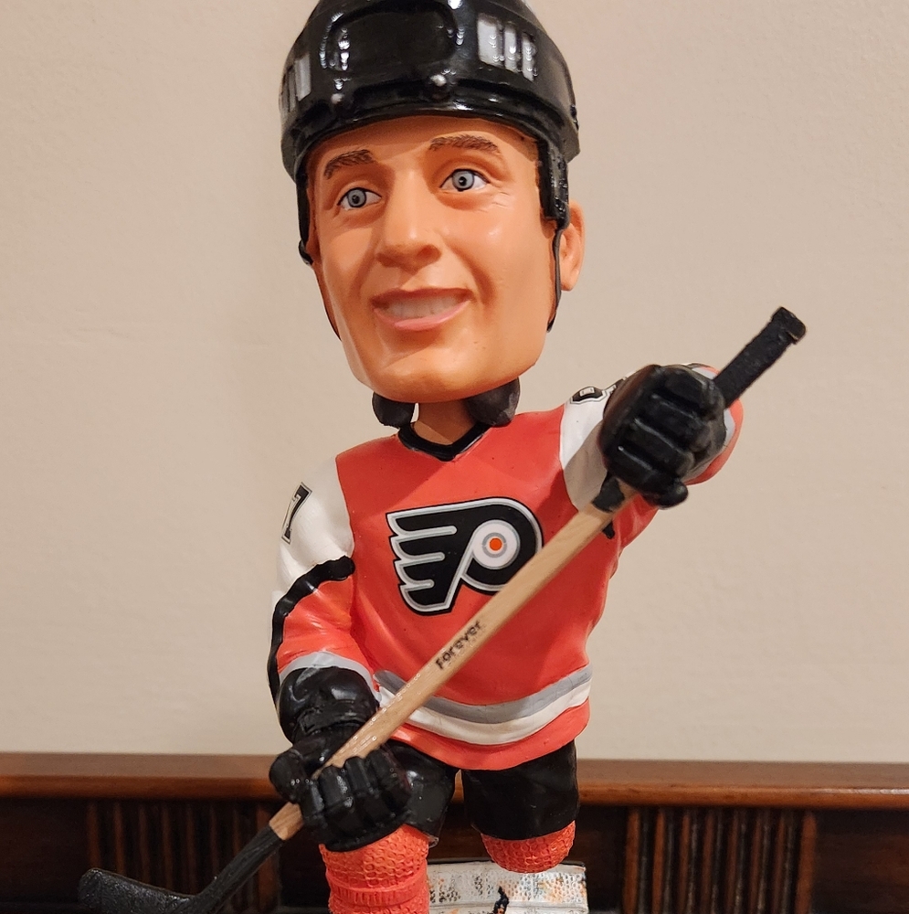 Hockey Player Bobblehead Figurine